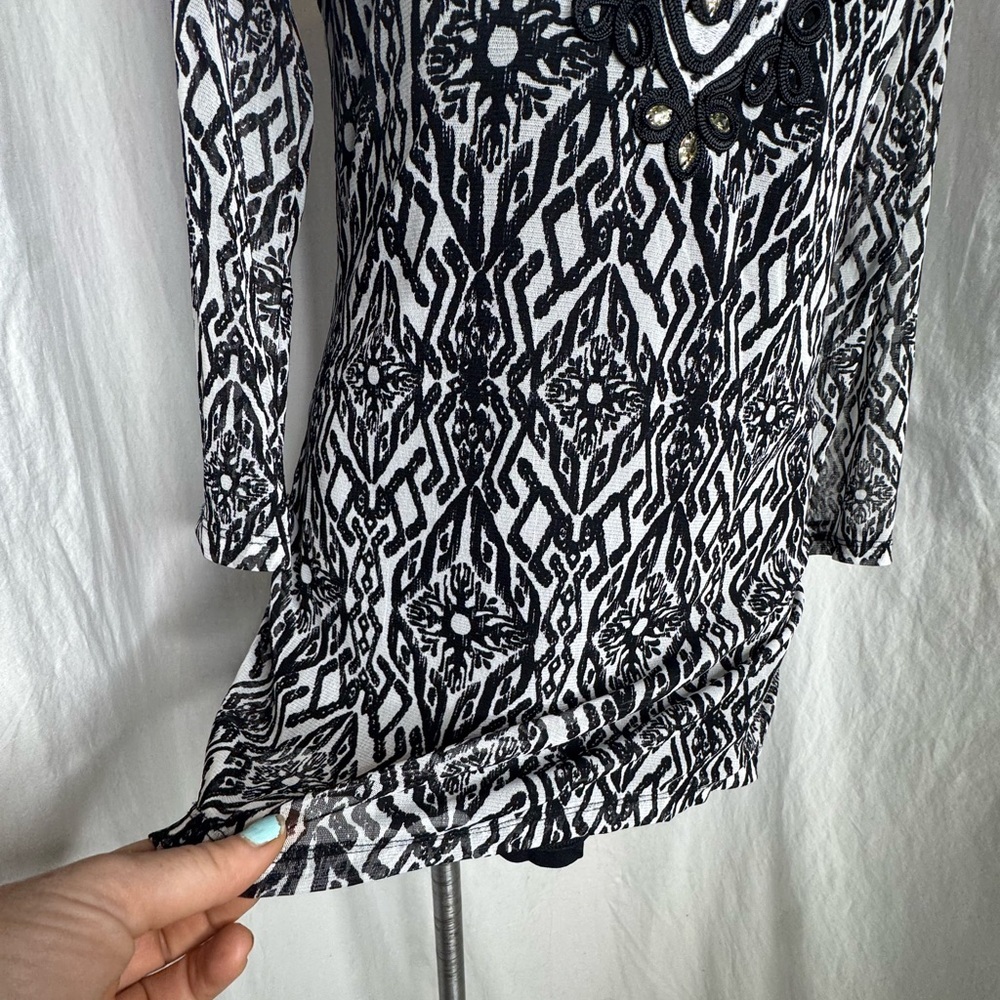 INC International Concepts Embellished Tunic Top Black White Tribal Boho M - Picture 6 of 8